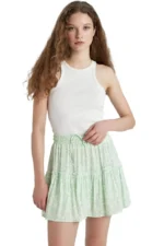 جيب شورت قصير