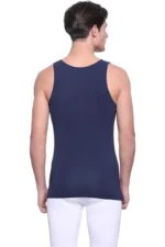 ⁦فانلة داخلية سادة برقبة دائرية بلا اكمام للرجال من دايس⁩ - الصورة ⁦5⁩